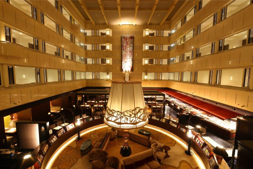 京都センチュリーホテル「納涼床での食事付き宿泊プラン」