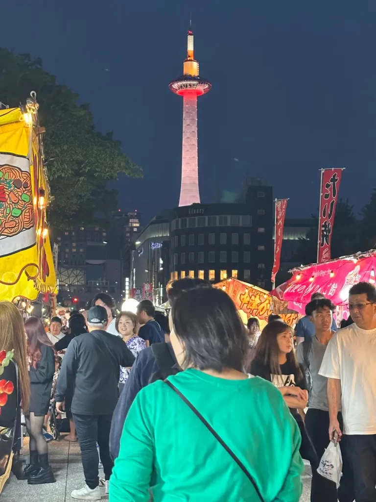 お東さん広場「第二回京都夜市」