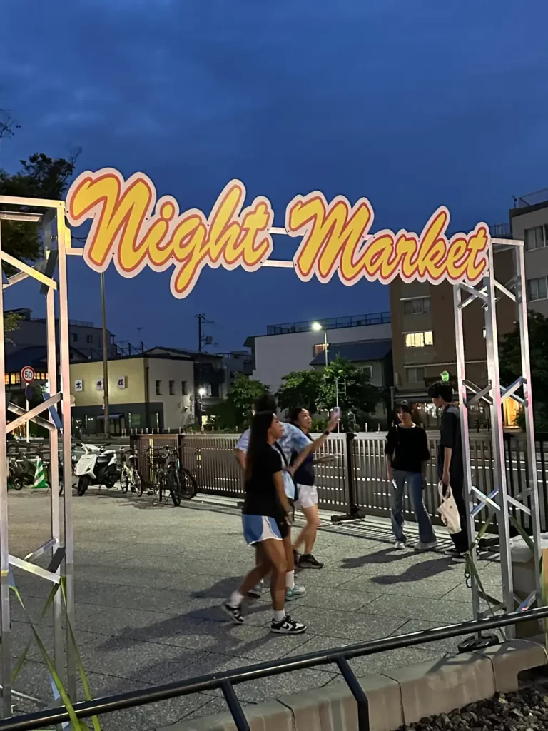 お東さん広場「第二回京都夜市」