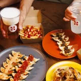 京都駅東広場のビアガーデン アートテラスラウンジ『NIWA（ニワ）』