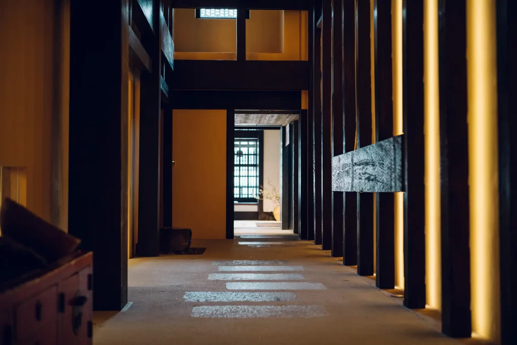 株式会社ひらまつ（本社：東京都渋⾕区、代表取締役社⻑: 三須 和泰、以下、ひらまつ）が運営する「THE HIRAMATSU 京都」では、7月のひと月にわたり開催される八坂神社の祭礼「祇園祭」の期間中、ふたつのレストランにて宿泊以外のお客様にもご利用いただける2週間限定でランチタイムの営業をいたします。京都の夏の伝統的な祭事に訪れる皆様の憩いの場として、ふたりの料理長とパティシエが、夏の暑さを凌ぎ、1日を元気に過ごせるような美味しい一皿をご用意してお待ちしています。