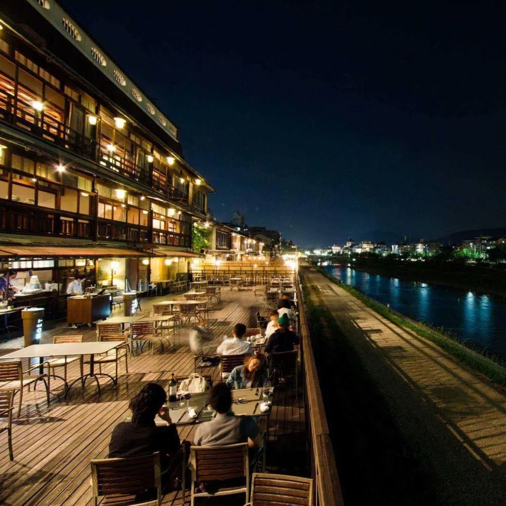 フレンチレストラン LE UN 鮒鶴京都鴨川リゾート（るあんふなつるきょうとかもがわりぞーと）