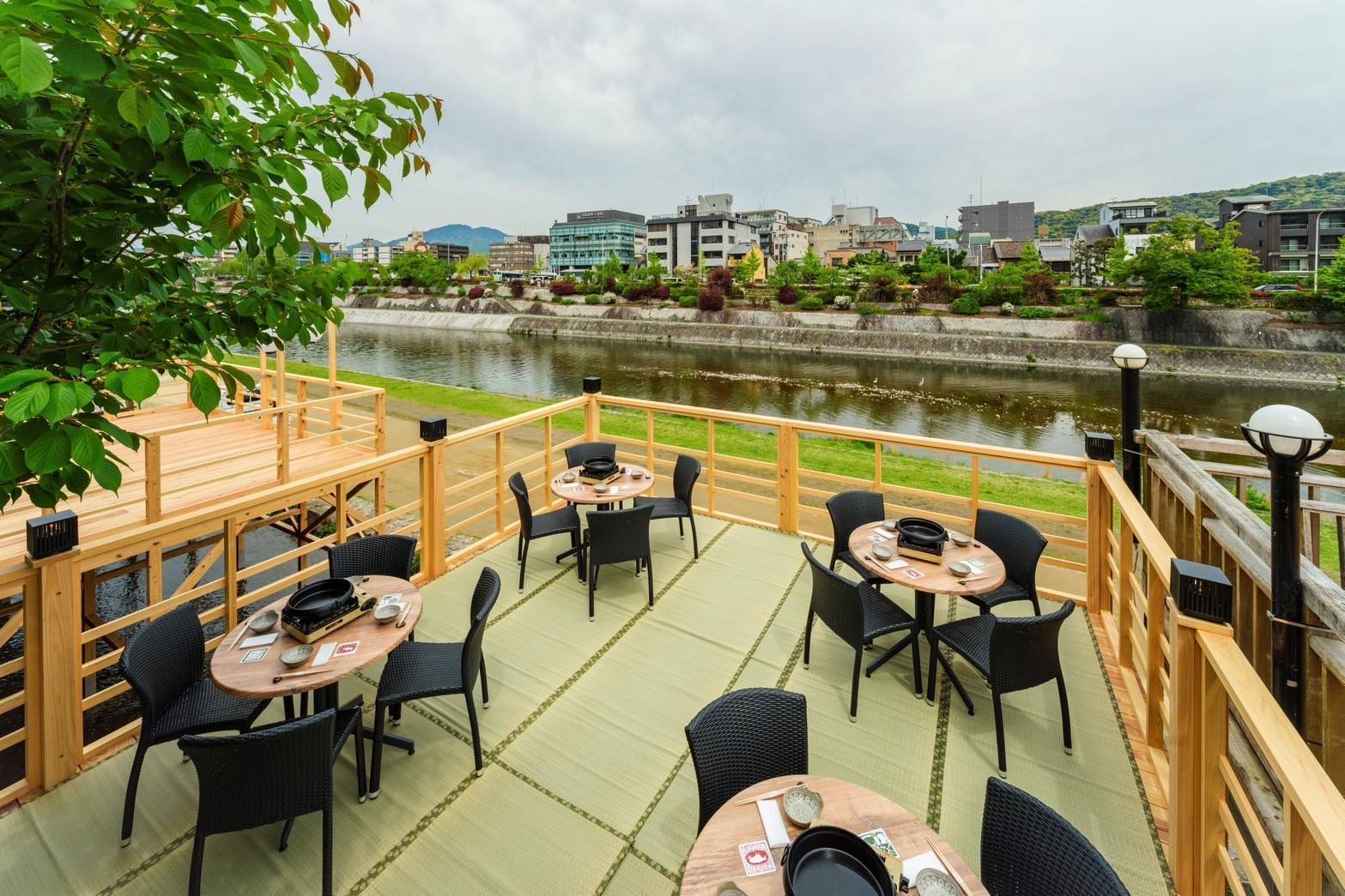 すき焼き・しゃぶしゃぶ・オイル焼き いづつ屋 先斗町店