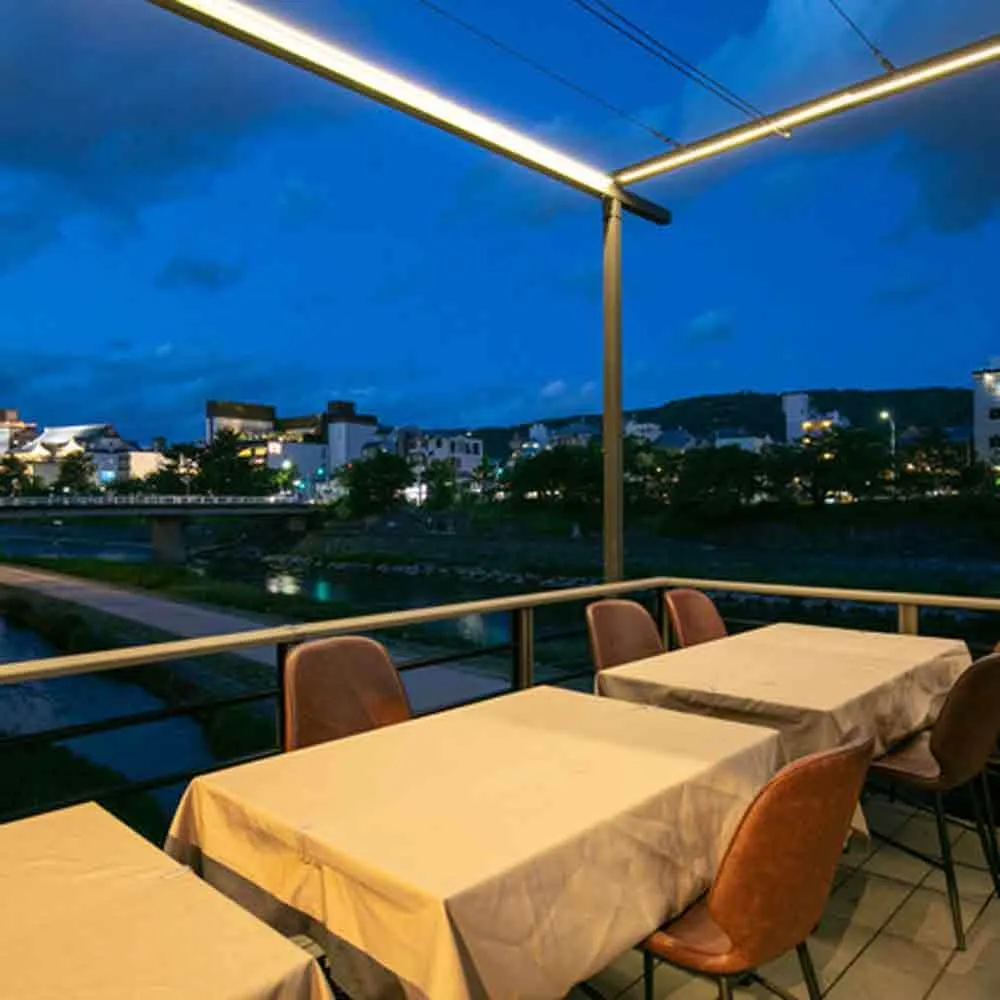 モダン割烹 月彩（かっさい）