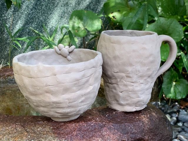 清水焼の手びねり陶芸体験・絵付け体験