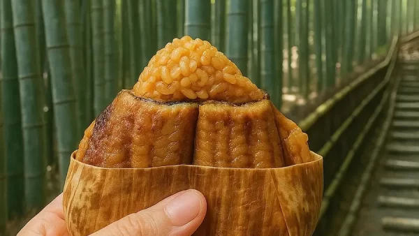 ★京都・嵐山|100年タレ!究極の『うなぎ おにぎり』新発売!土用の丑1000本完売!超人気蒲焼の”おにぎり化”に成功。JR嵯峨嵐山駅徒歩3分で食べ歩きの新名物...