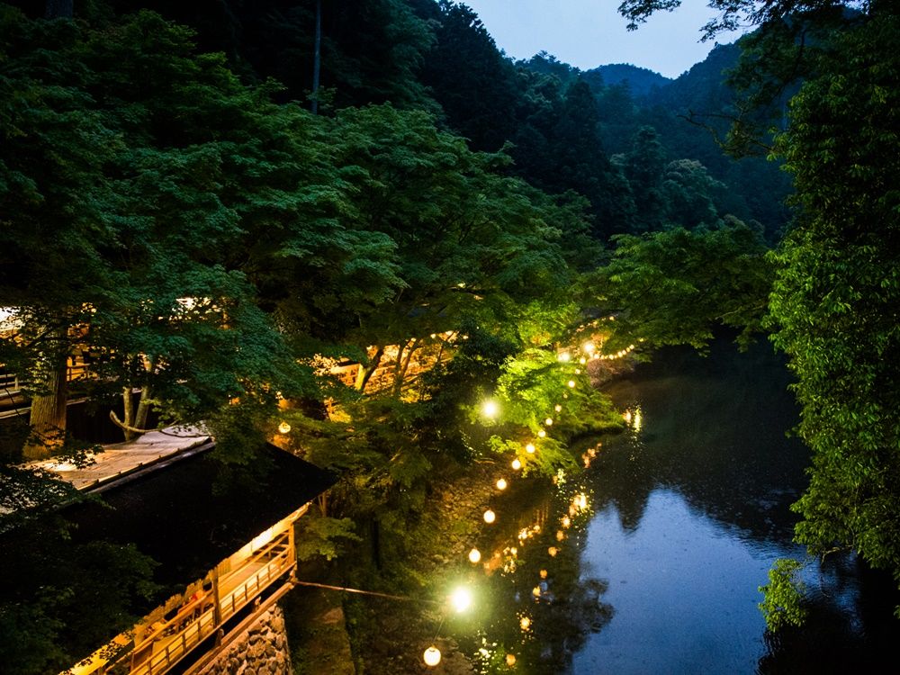 【京都高雄 川床】京都高雄 もみぢ家　川床ディナープラン 源氏ボタル鑑賞の夕べ ＋舞妓さんの京舞鑑賞日あり