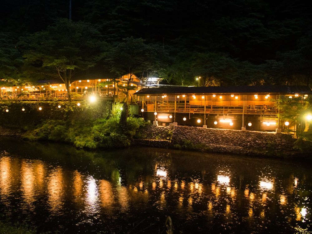 【京都高雄 川床】京都高雄 もみぢ家　川床ディナープラン 源氏ボタル鑑賞の夕べ ＋舞妓さんの京舞鑑賞日あり