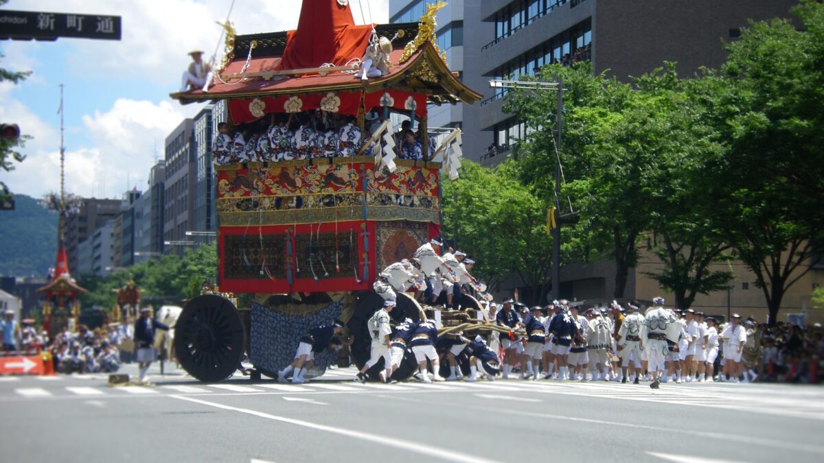 祇園祭山鉾巡行観覧と三井アウトレットパーク滋賀竜王