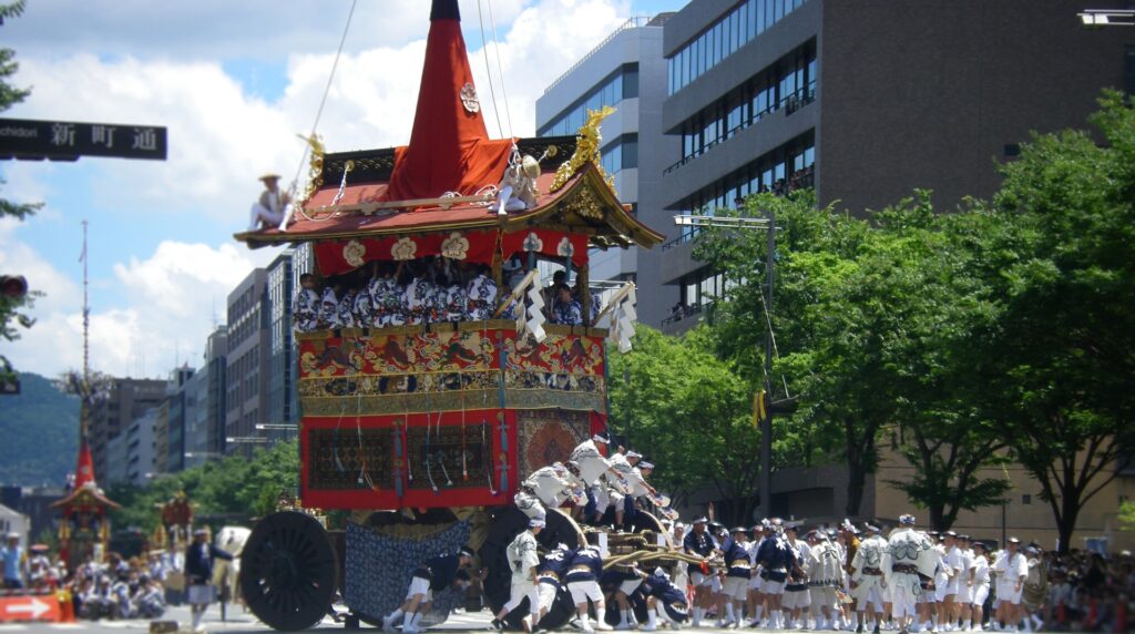 祇園祭山鉾巡行観覧と三井アウトレットパーク滋賀竜王