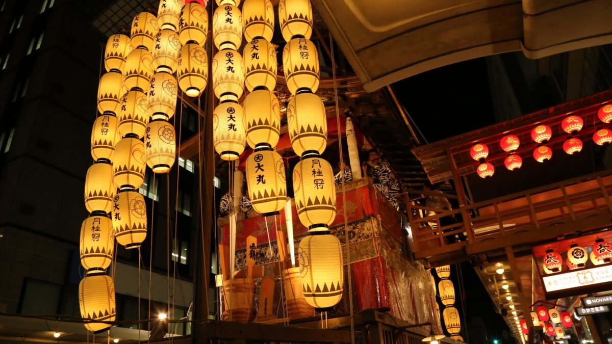 【京都 祇園祭ツアー】祇園祭ウォーキングツアー ガイドがご案内する祇園祭のひみつ