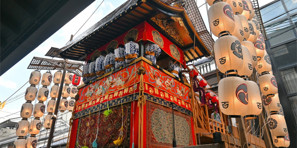 観覧席・山鉾巡業・宵山