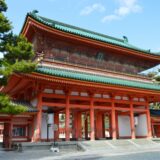 ★【首都圏発・京都観光2日間】「時代祭」と神戸港の特等席から観る...