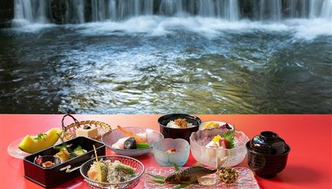 貴船川床料理